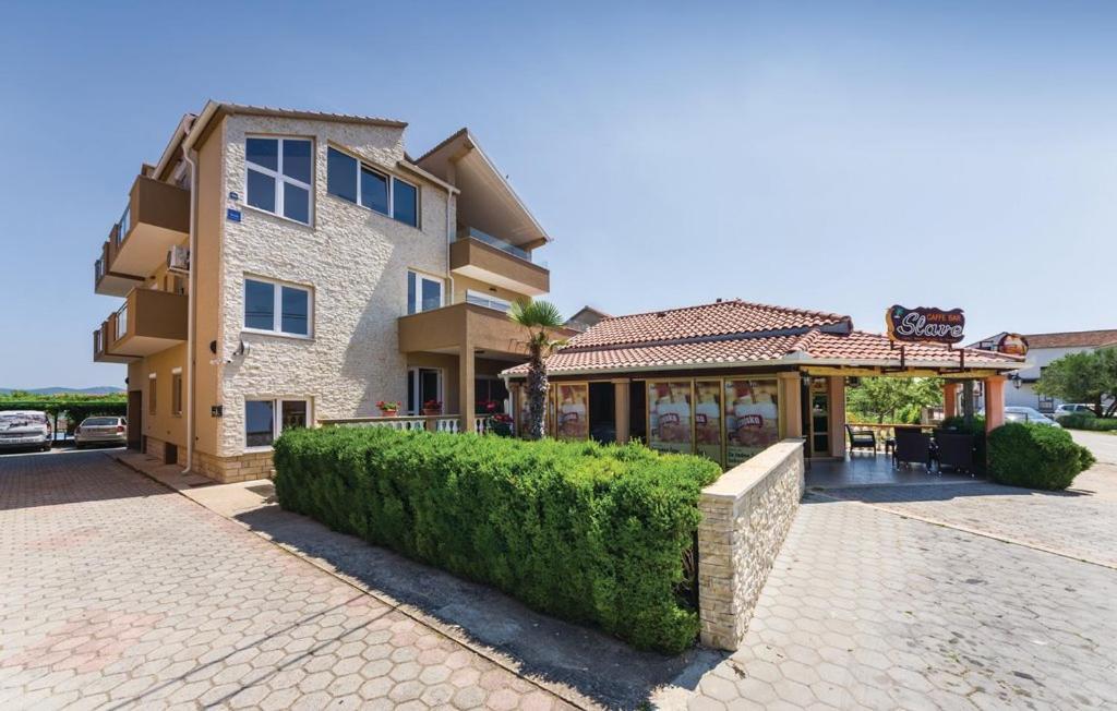 Apartments Mikulic Biograd Na Moru Exterior foto
